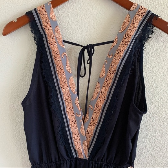 Illa Illa Deep V Romper Playsuit Jumpsuit Flirty Lace Romantic Boho Small - Picture 12 of 15